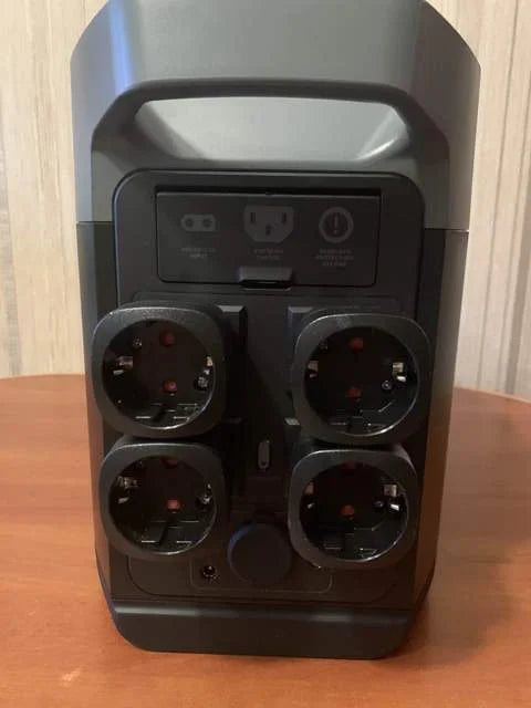 LiFePO4 portable power station