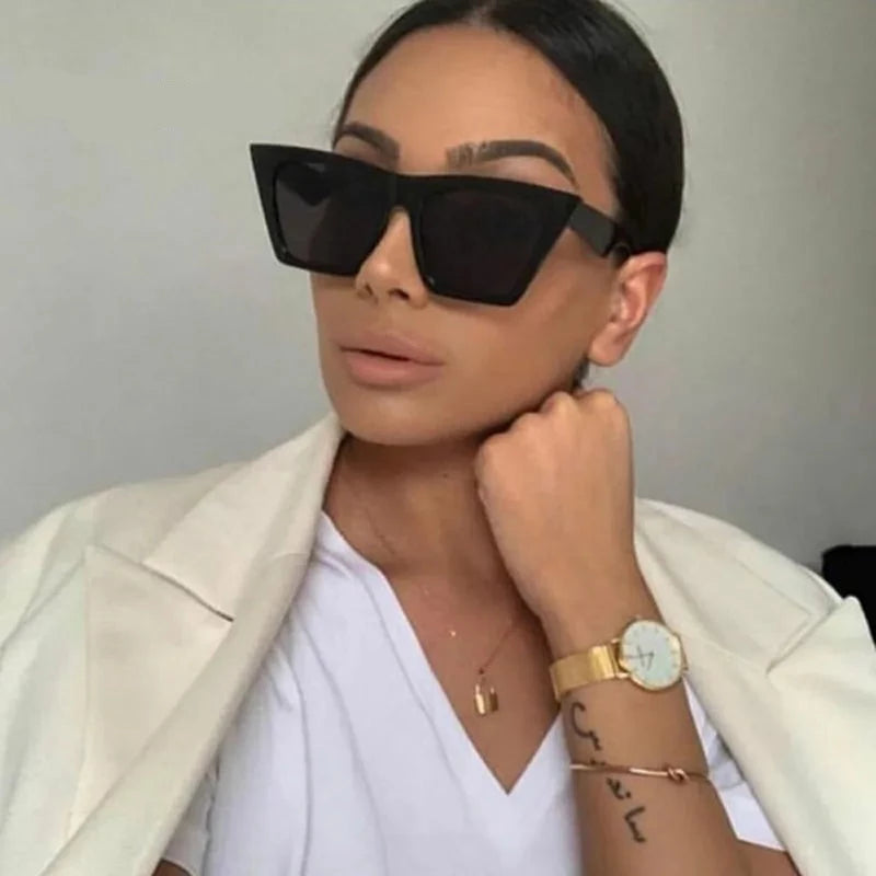 Woman Fashion Square Sunglasses