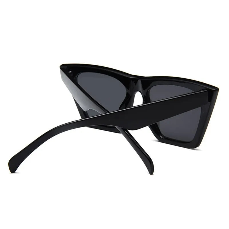 Woman Fashion Square Sunglasses