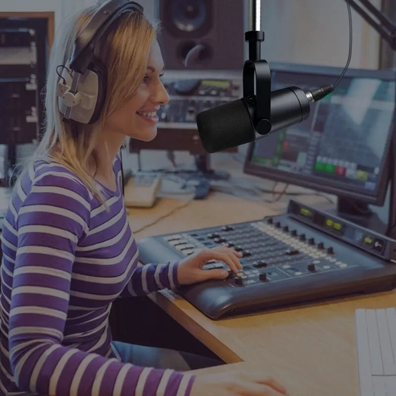 Professional USB/XLR Dynamic Microphone