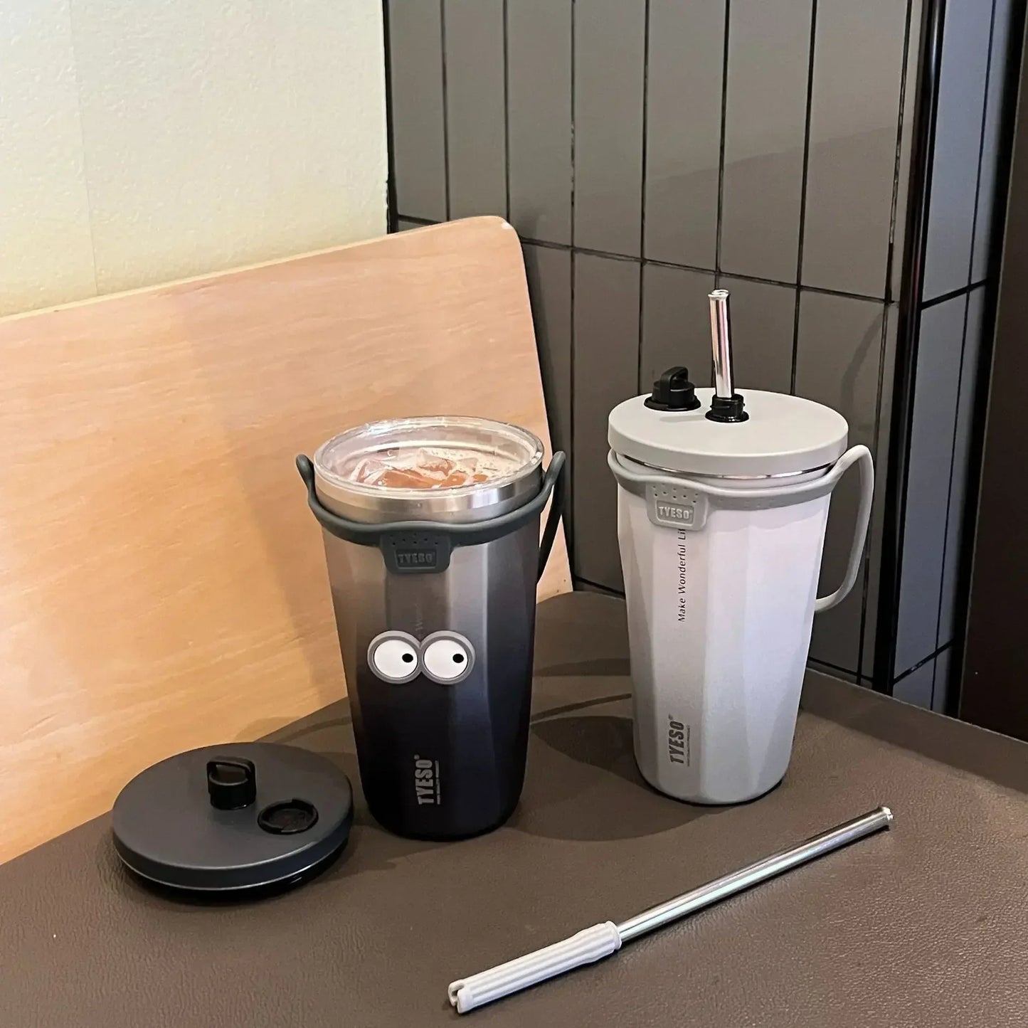 600ml Color Change Thermal Coffee Cup with Straw