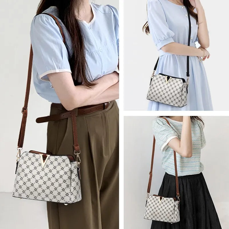 Women V Letter Classic Shoulder Bag