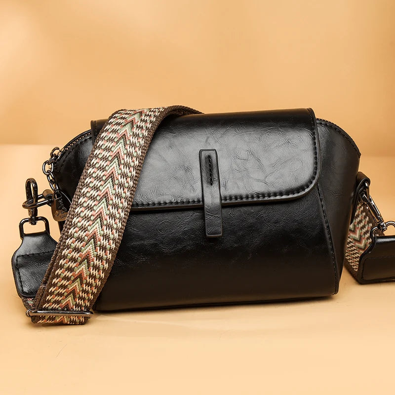 Ladies Fashion Oil Wax Leather Handbag