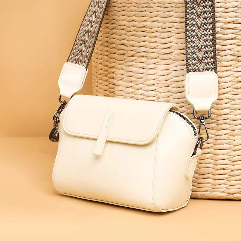 Ladies Fashion Oil Wax Leather Handbag