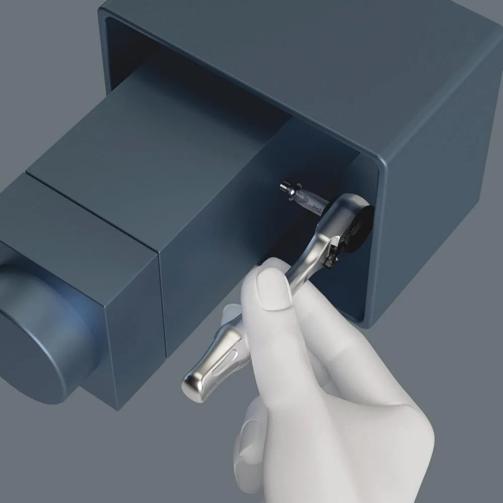 Plus Bit Ratchet Set with Sockets