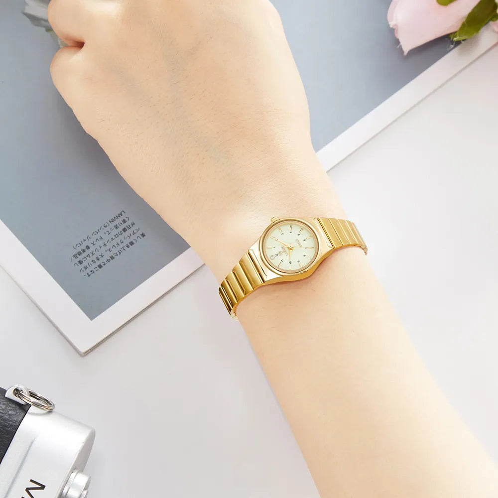 Ladies Luxury Golden Quartz Wristwatch
