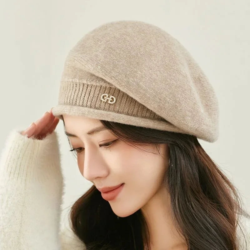 Women's Stretchy Fleece Beanie Hat with Pocket