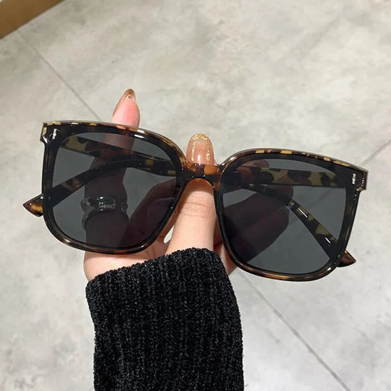 Women Designer Luxury Square Sunglasses