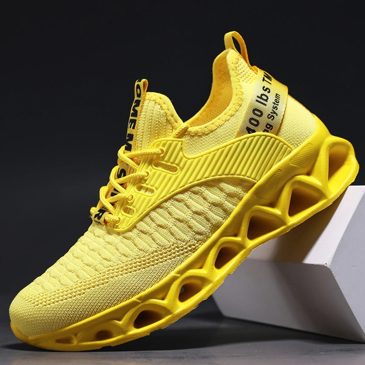 comfortable flat running shoes