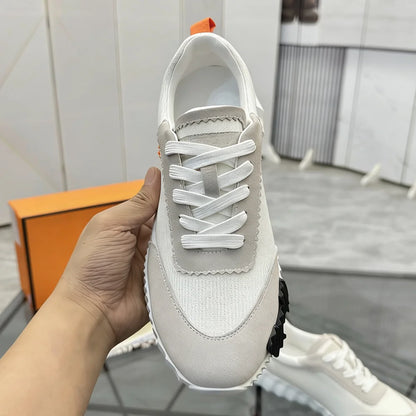 fashion,fully equipped sports shoes