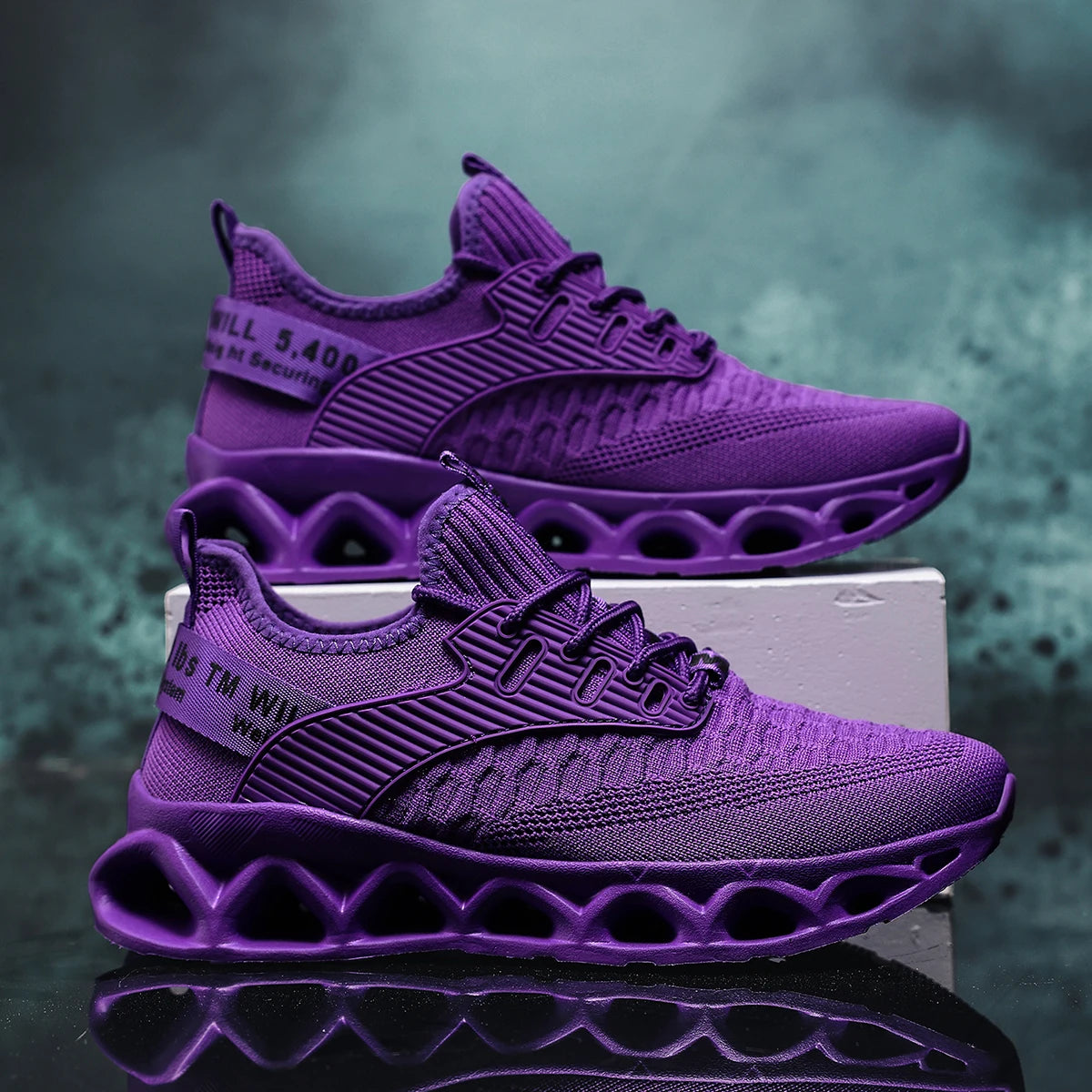 comfortable flat running shoes